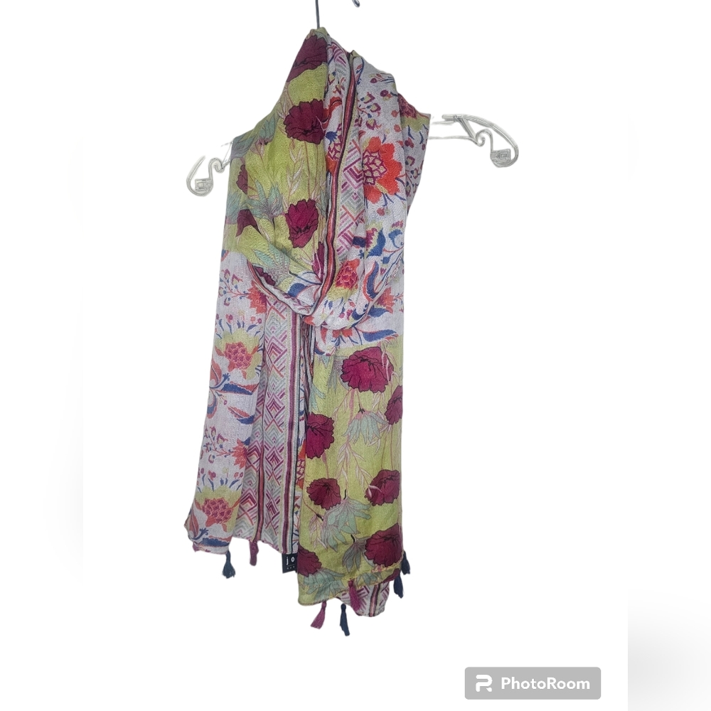 Joy susan women's extra large white/yellow floral scarf